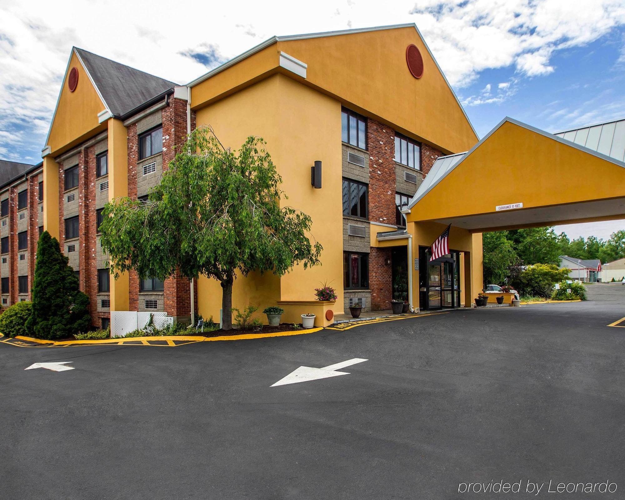 Quality Inn Cromwell - Middletown Exterior photo