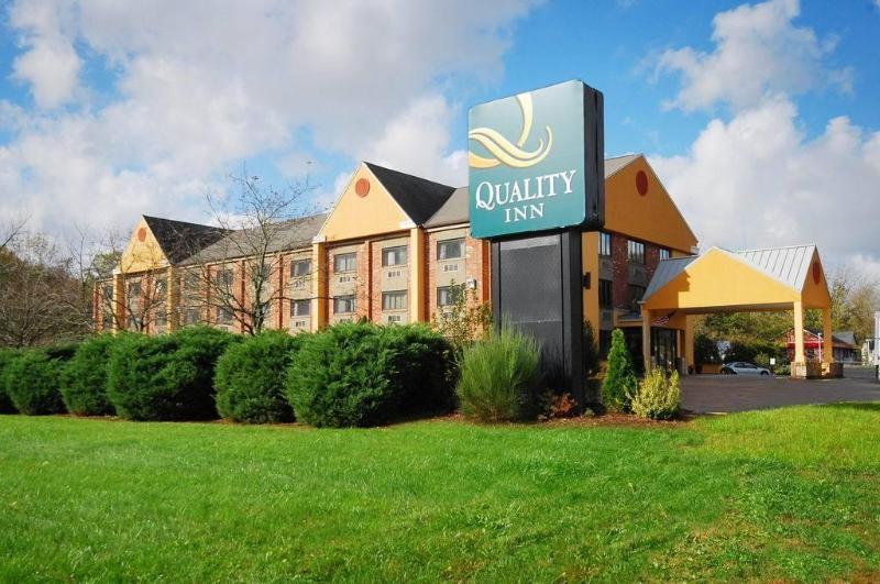 Quality Inn Cromwell - Middletown Exterior photo